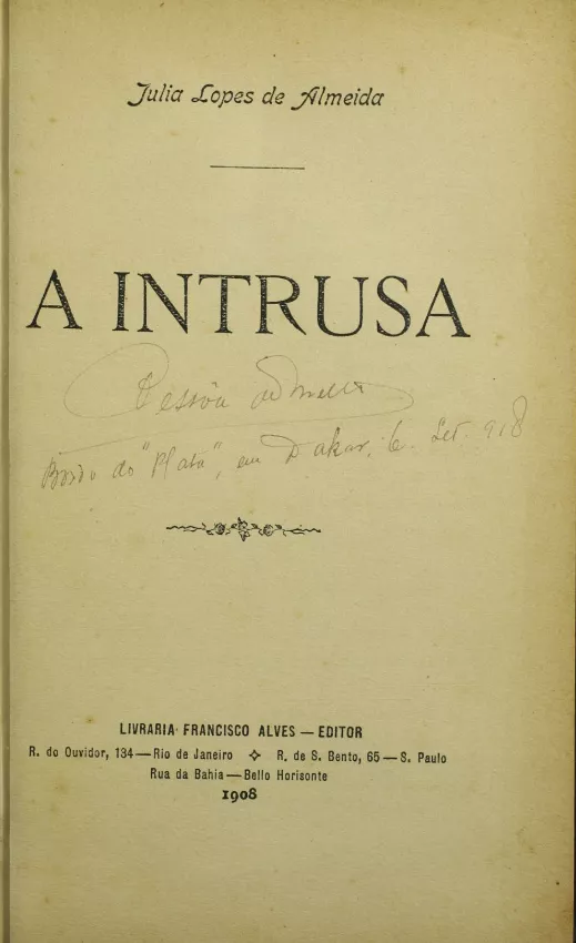 Capa de A Intrusa